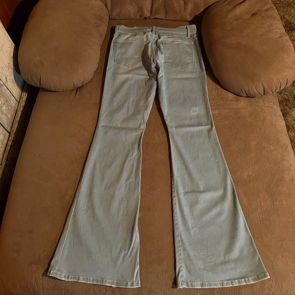 Frame Le High Flare Leg Jeans in Davenport, size 32 - Picture 2 of 7